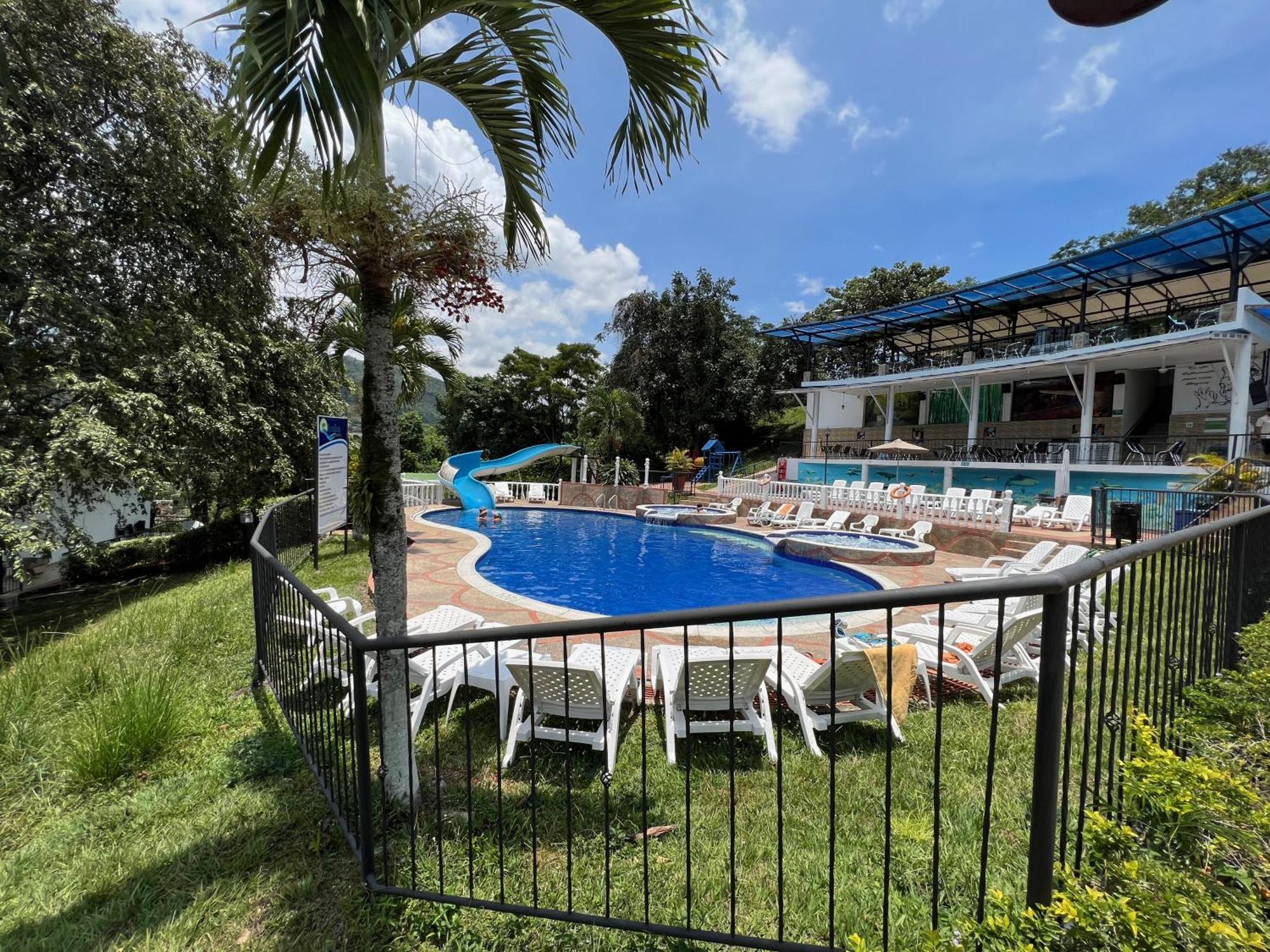 Villeta Resort Hotel Bagian luar foto